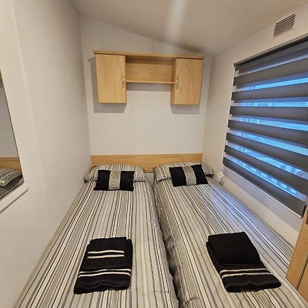 Tattershall Lakes Hot Tub Lodge Breaks Eksteriør billede
