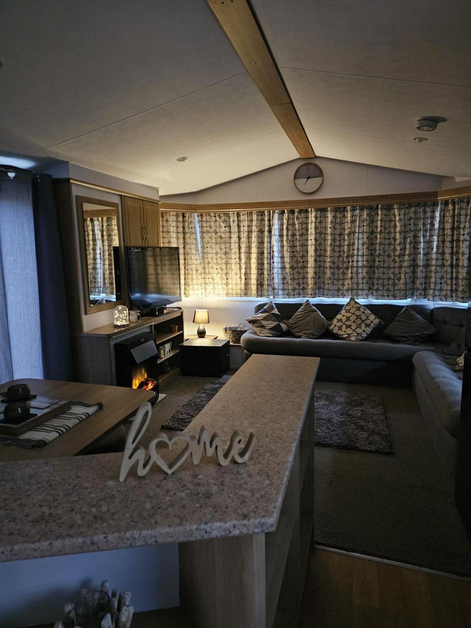 Tattershall Lakes Hot Tub Lodge Breaks Eksteriør billede